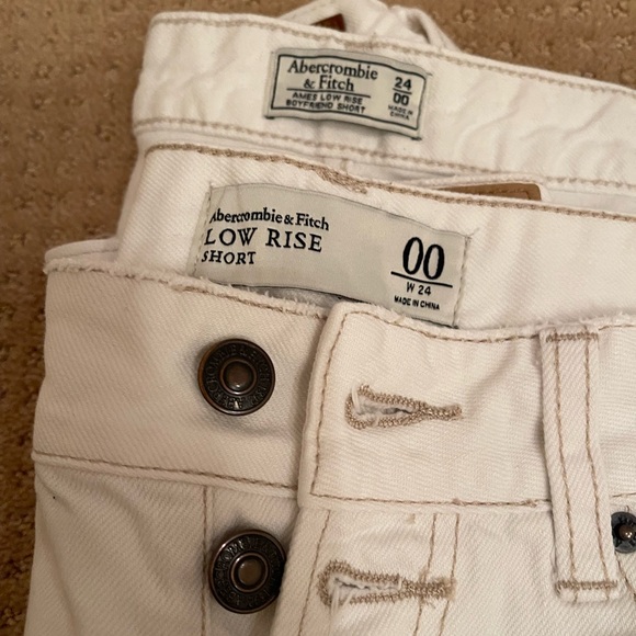 A&F white shorts bundle of three - Picture 4 of 5